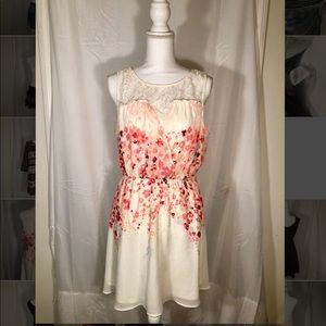 Candie’s XL cream and floral dress